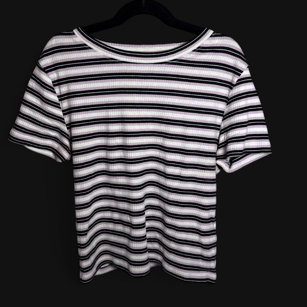 H&M Divided ribbed striped baby tee in lavender, white & black – Women's Medium‎